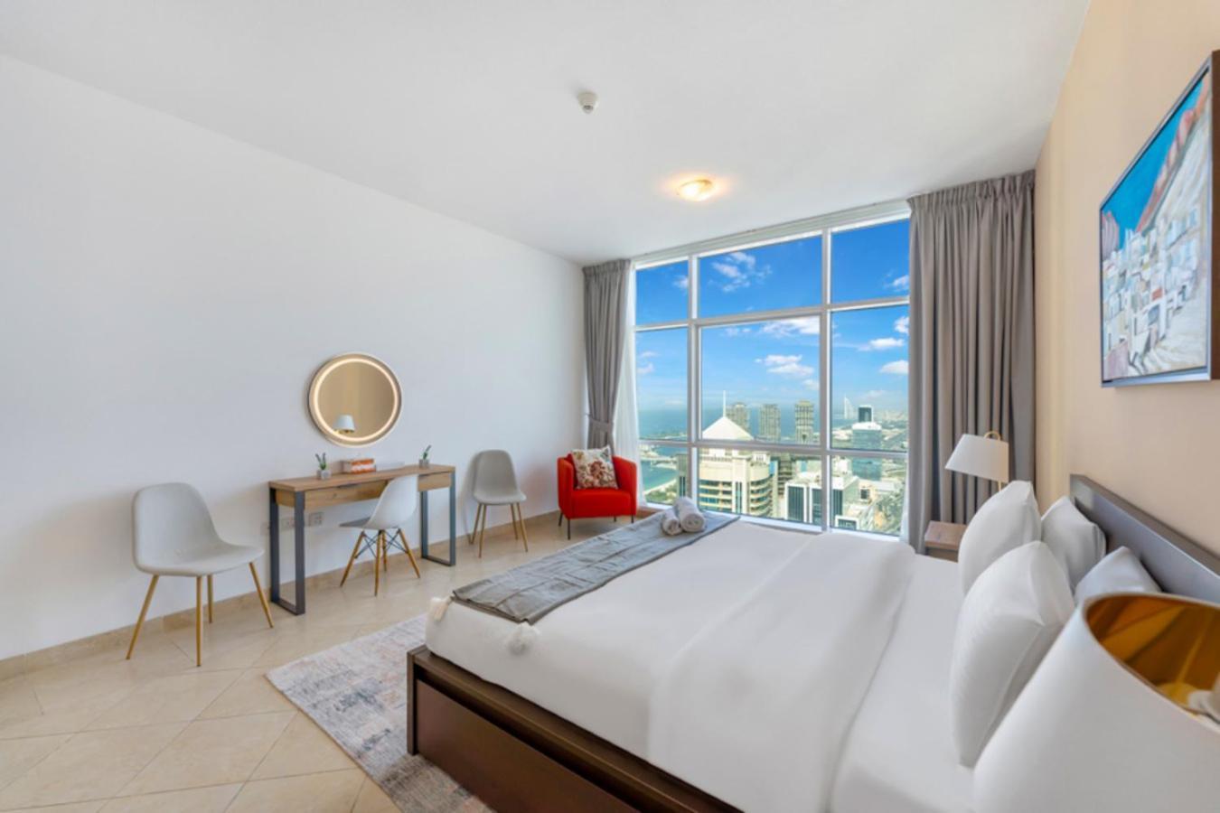 Fam Living - Mag 218 Tower, Sea View Apartment Dubai