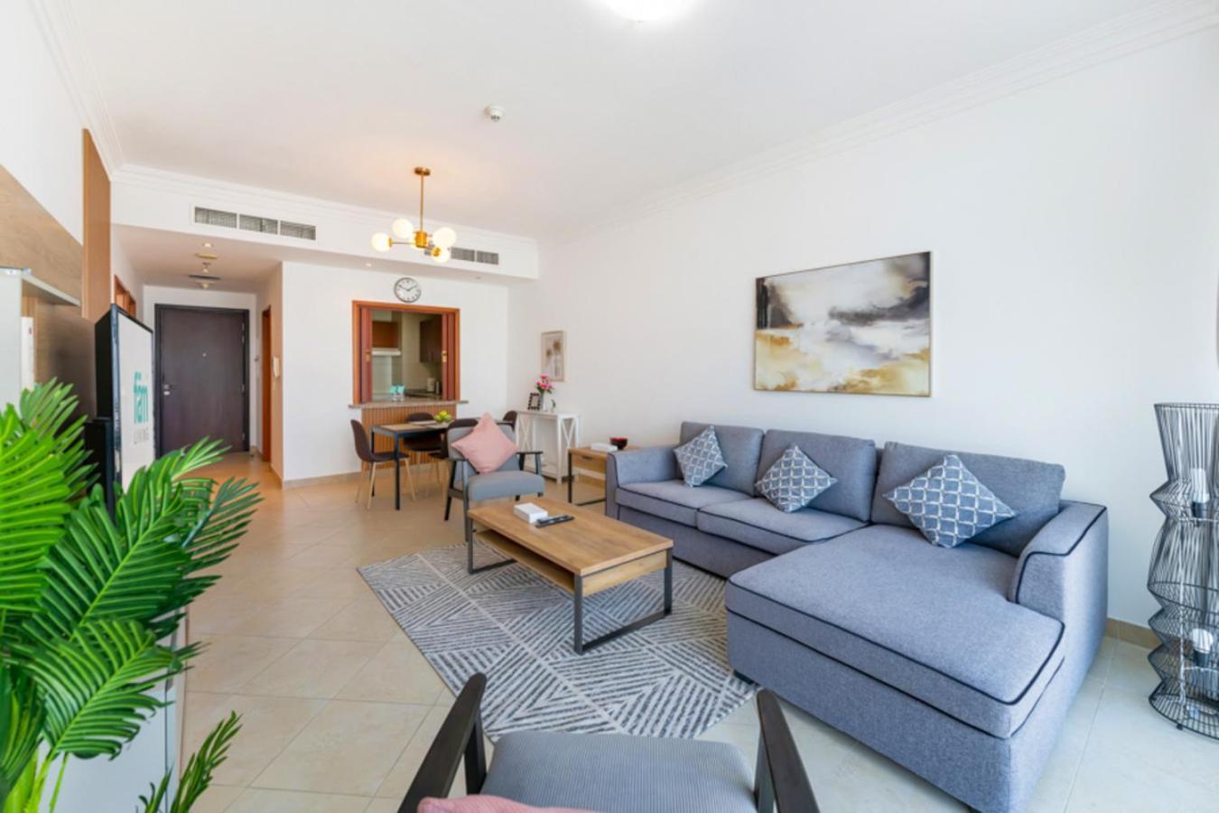 Apartment Fam Living - Mag 218 Tower, Sea View Dubai